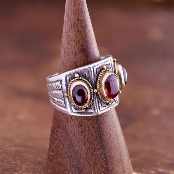 Konstantino Garnet Three Stone Sterling Silver/22k Yellow Gold Ring Size 7.25 - Picture 8 of 10
